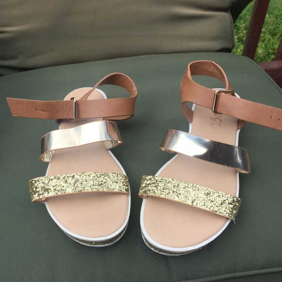 SANDALS ✨ - Picture 2 of 11